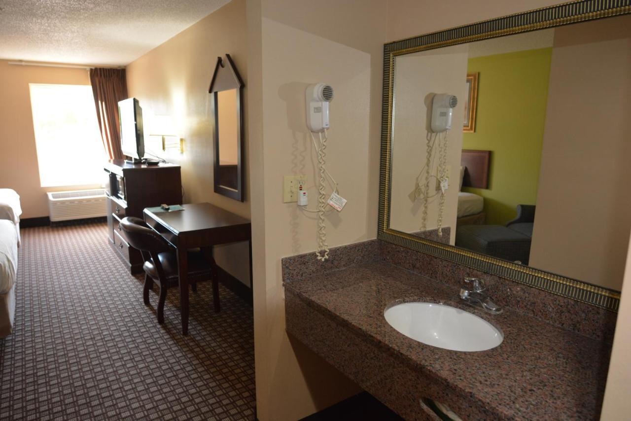 Jameson Inn And Suites Hazelhurst Hazlehurst Extérieur photo