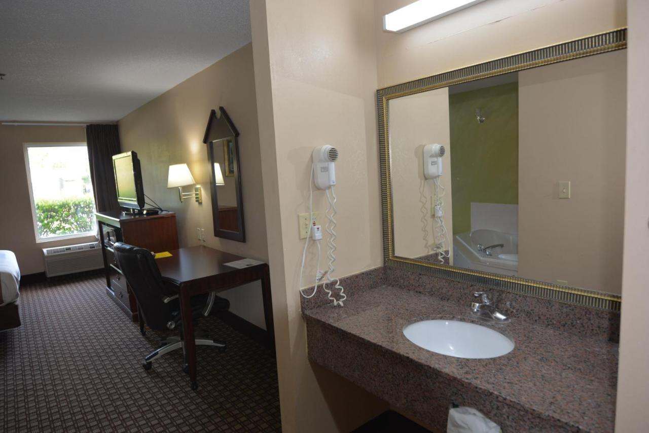Jameson Inn And Suites Hazelhurst Hazlehurst Extérieur photo